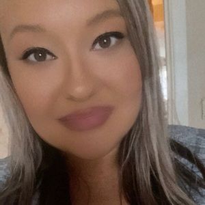 Meet your Posher, Cora